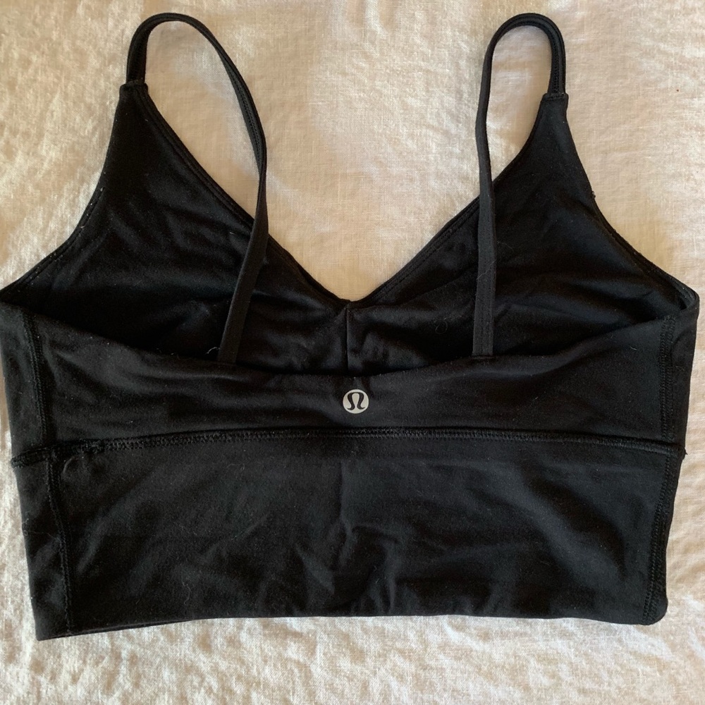 Lululemon bra (size 2-4)